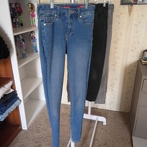 Women's Guess  High Waist Skinny Jeans Size 2